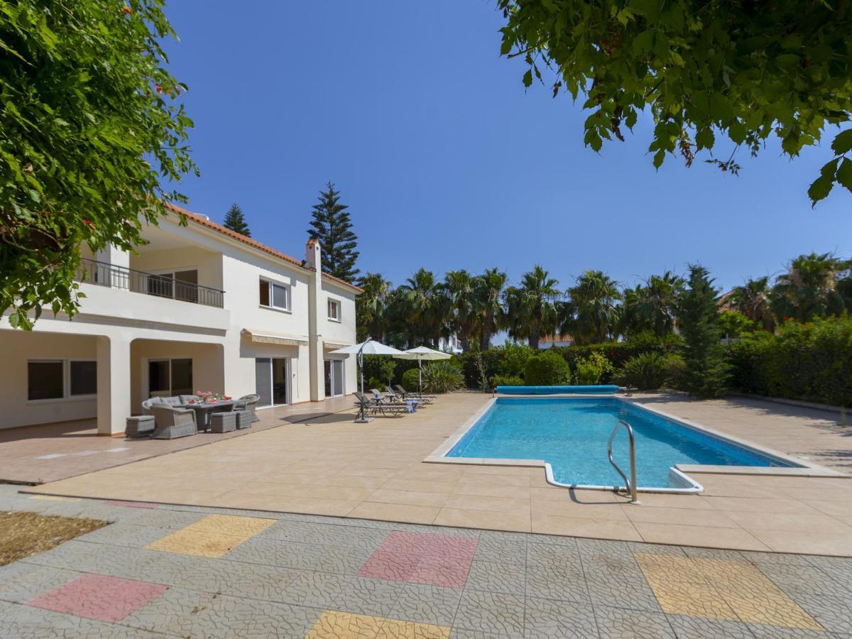 Meneou Seaside Mansion 7 Villa Larnaca Buitenkant foto