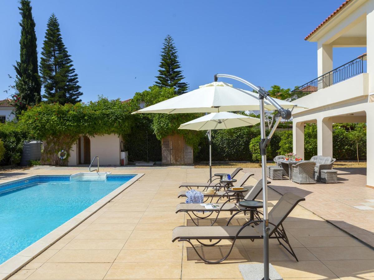 Meneou Seaside Mansion 7 Villa Larnaca Buitenkant foto