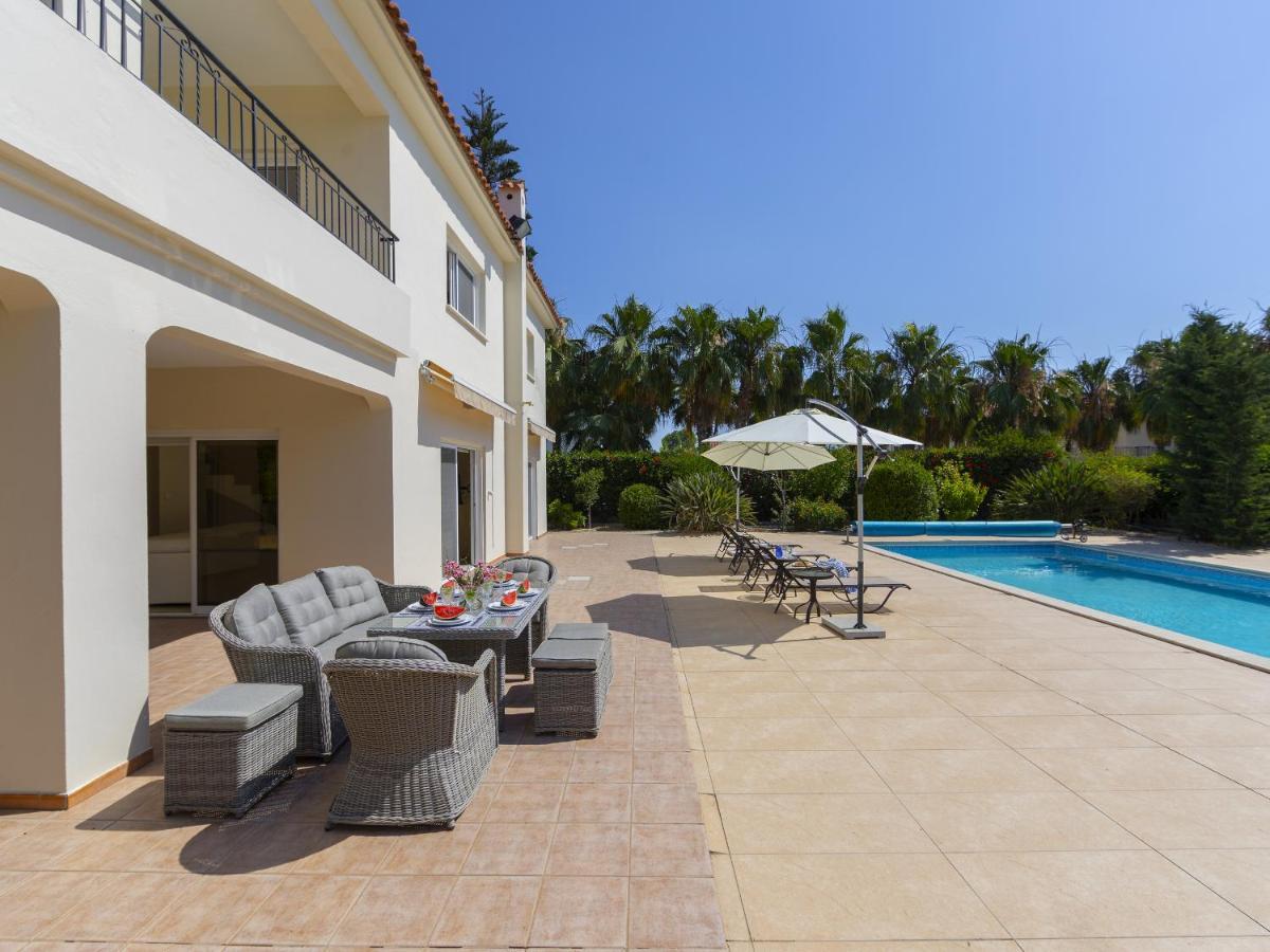Meneou Seaside Mansion 7 Villa Larnaca Buitenkant foto