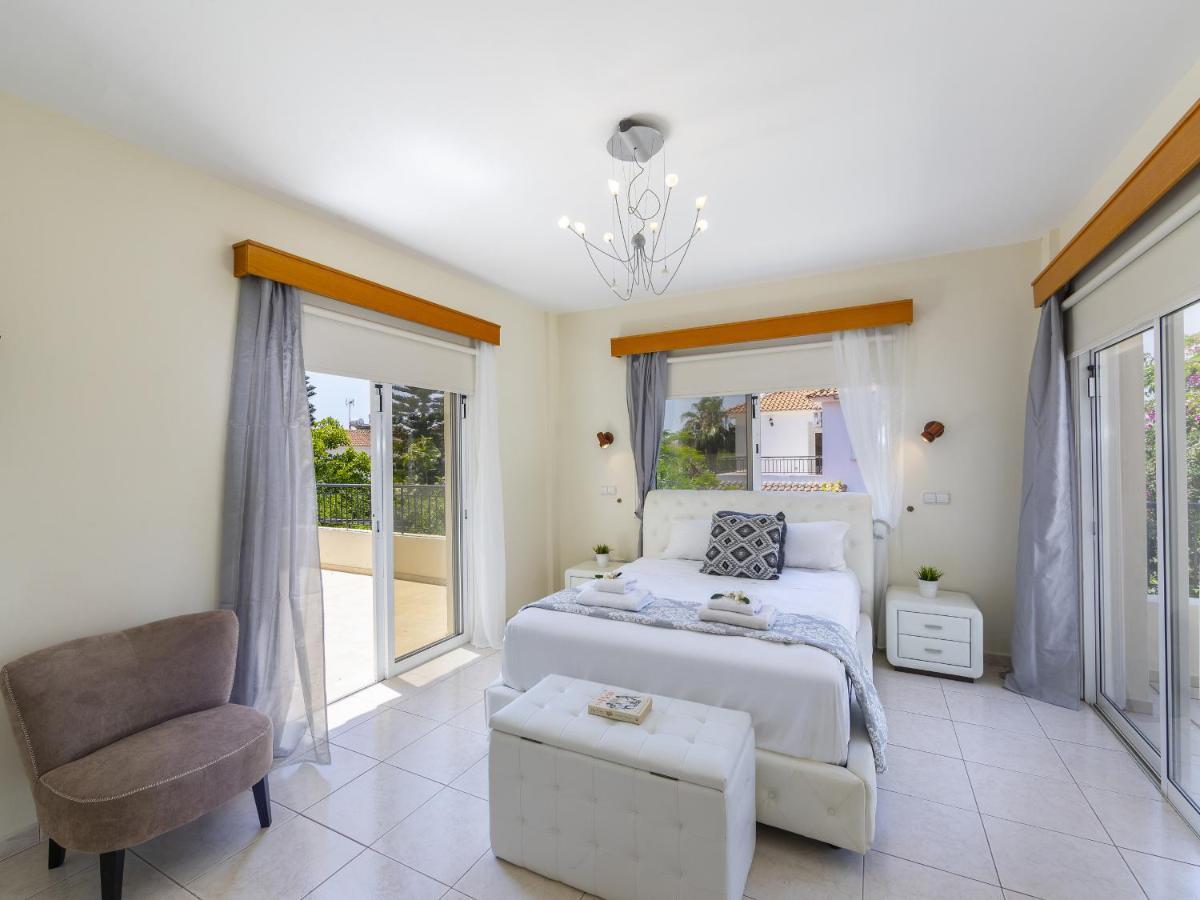 Meneou Seaside Mansion 7 Villa Larnaca Buitenkant foto
