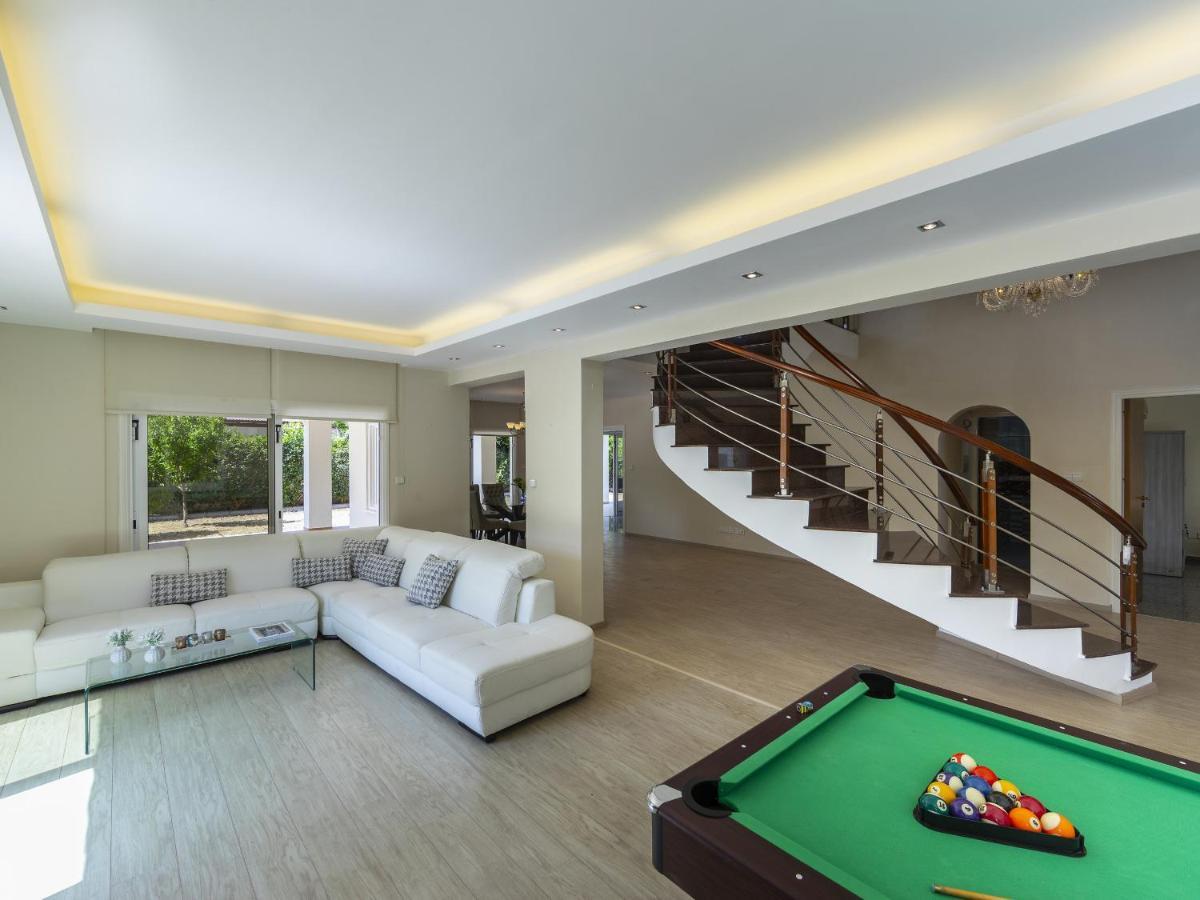 Meneou Seaside Mansion 7 Villa Larnaca Buitenkant foto
