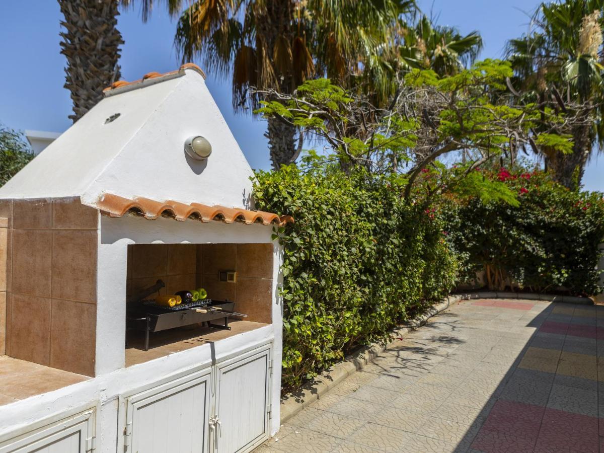 Meneou Seaside Mansion 7 Villa Larnaca Buitenkant foto